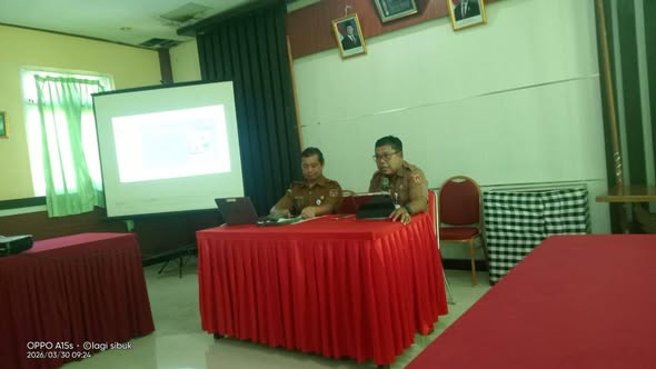 Menghadiri undangan evaluasi dan verifikasi lapangan perizinan puskesmas,